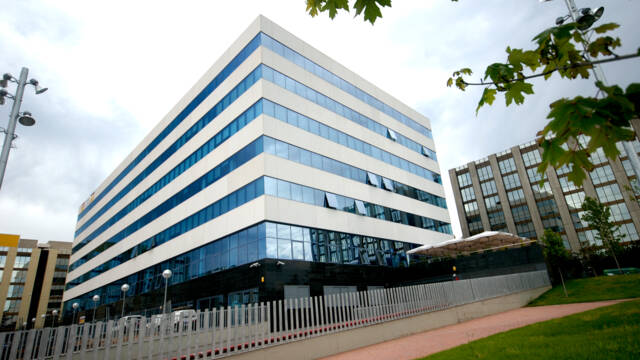 Edificio Topcon España (Sant Just Desvern)